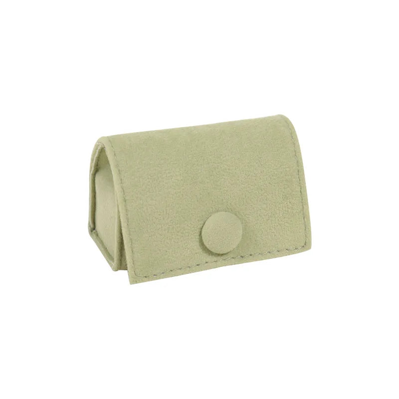 Pochette Emma - Pochette a bijoux en velours rose ouverte - Garde Bijoux
