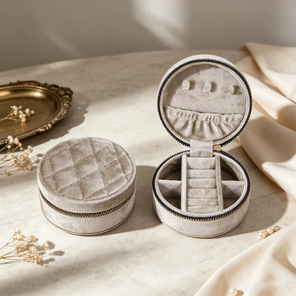 Boîte ronde Suzanne - Petite boîte à bijoux ronde en velours capitonné - Garde Bijoux
