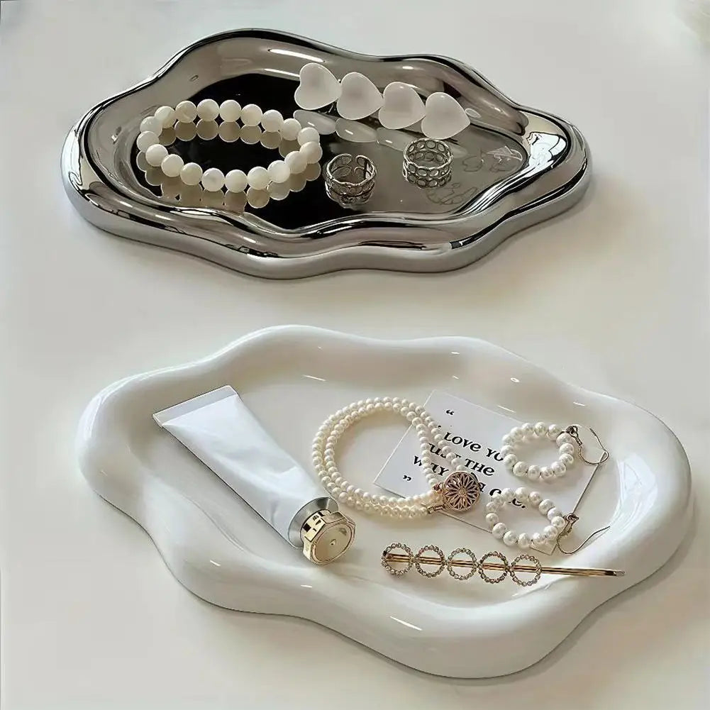 Coupelle à bijoux nuage - Coupelle a bijoux design nuage sur une coiffeuse blanche - Garde Bijoux