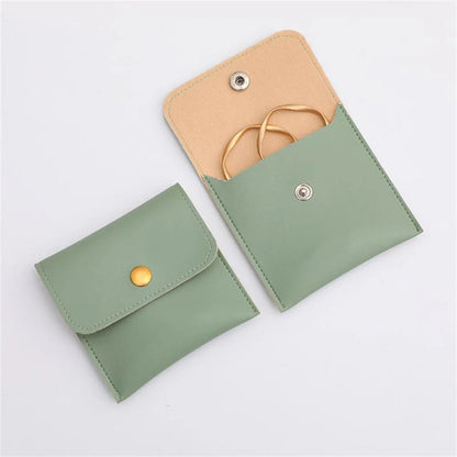 Pochette de voyage - Vue de face de l'etui en cuir PU - Garde Bijoux