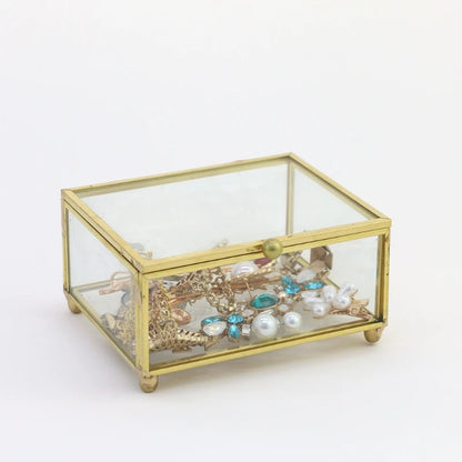 Boîte en verre Solange - Coffret à bijoux transparent bordure dorée de la collection Garde Bijoux - Garde Bijoux
