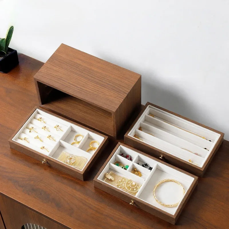 Boîte à bijoux Odette - Boite a bijoux en bois avec tiroirs ouverts - Garde Bijoux