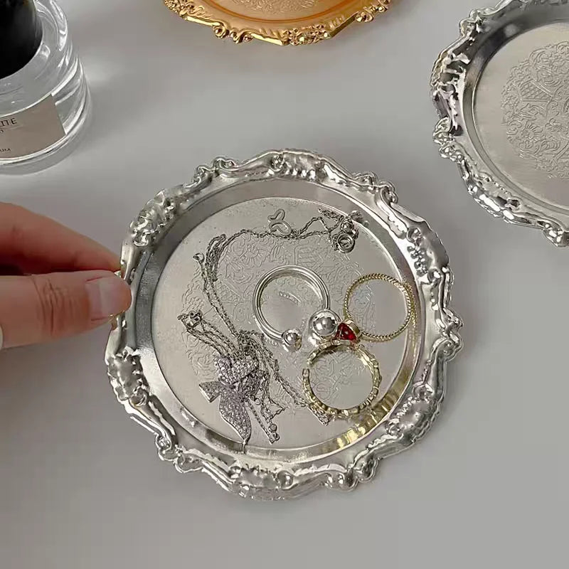 Coupelle à bijoux vintage - Assiette à bijoux sculptée style ancien en métal - Garde Bijoux